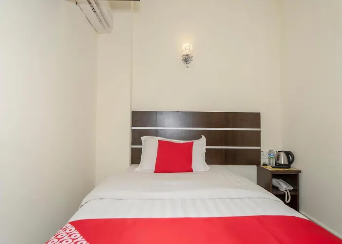 Super Oyo 89944 Stay Inn