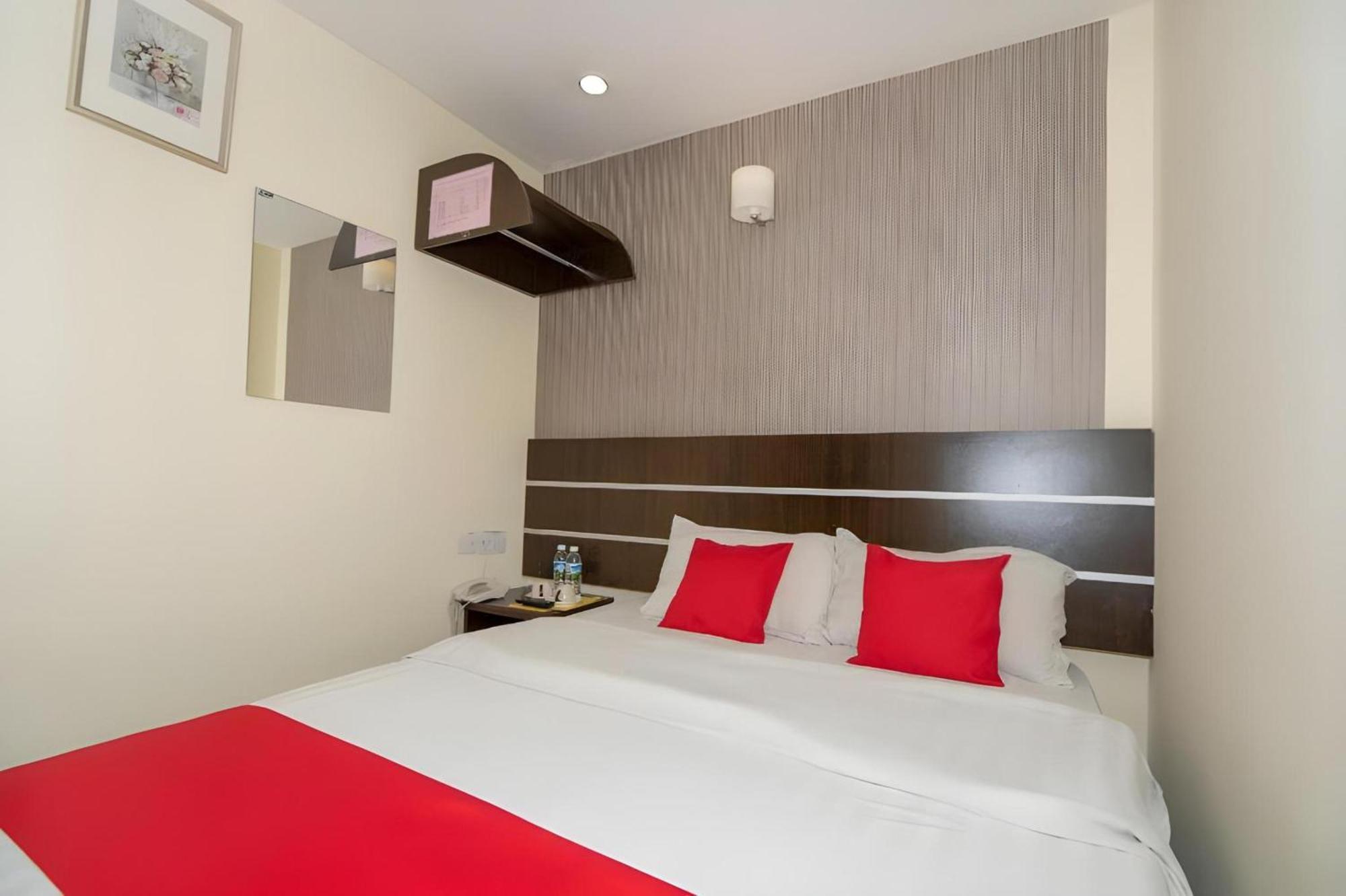 Hotel Super Oyo 89944